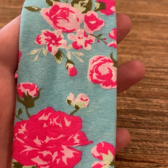 NWOT Floral Knotted Headband - Picture 4 of 5